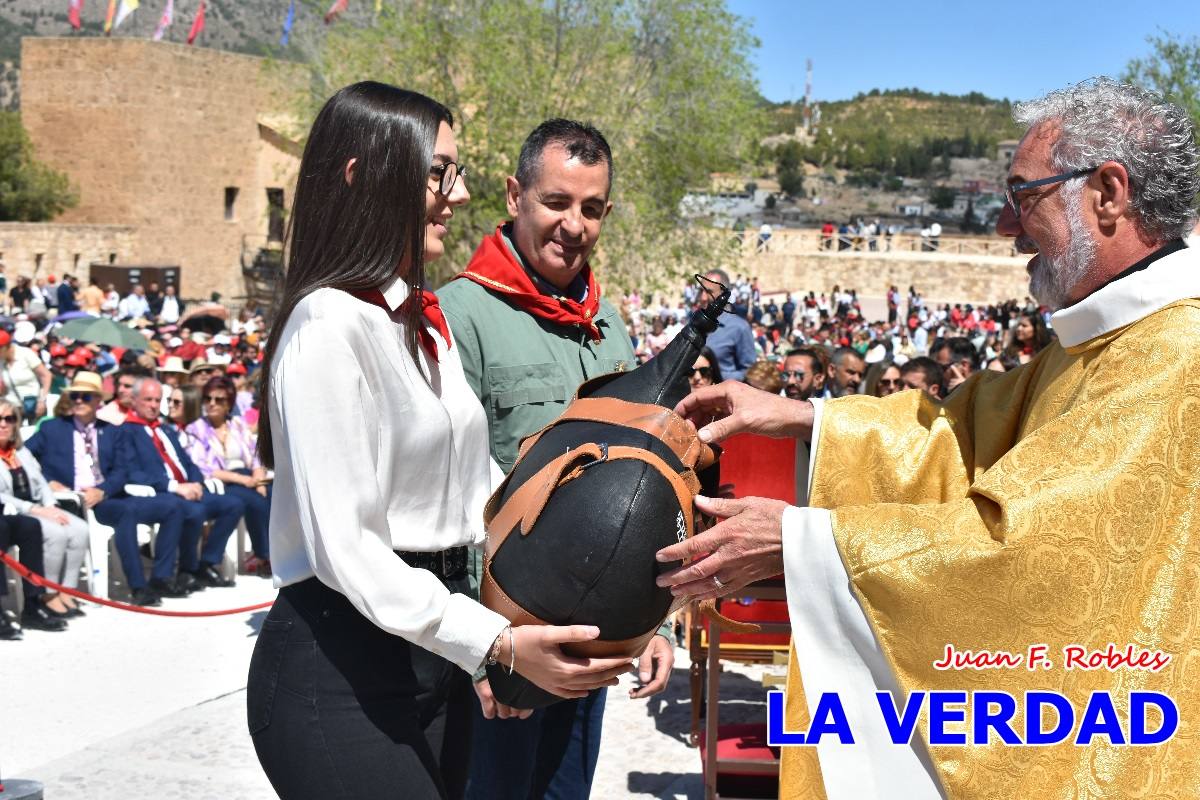 Flores de las peñas caballistas para la Vera Cruz en Caravaca