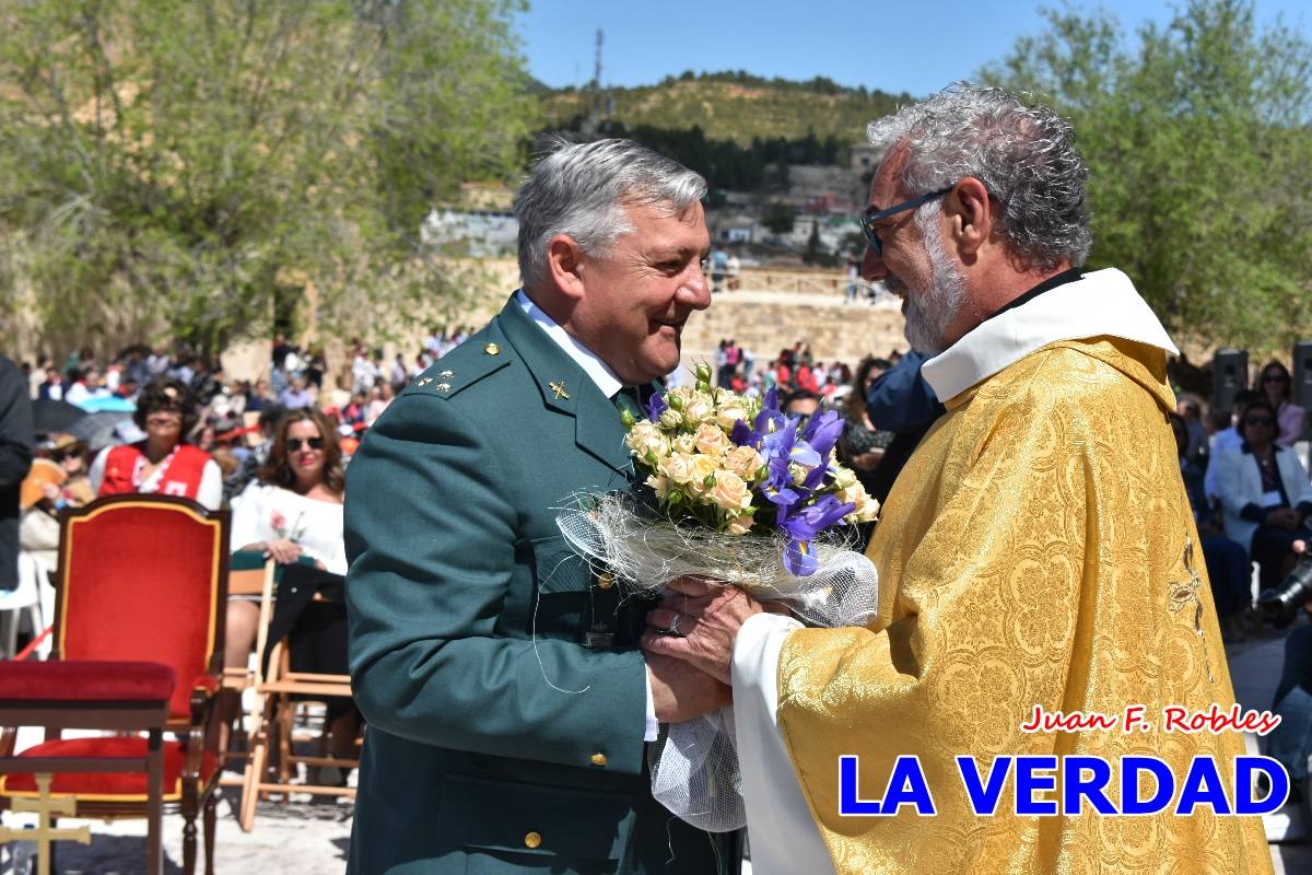 Flores de las peñas caballistas para la Vera Cruz en Caravaca