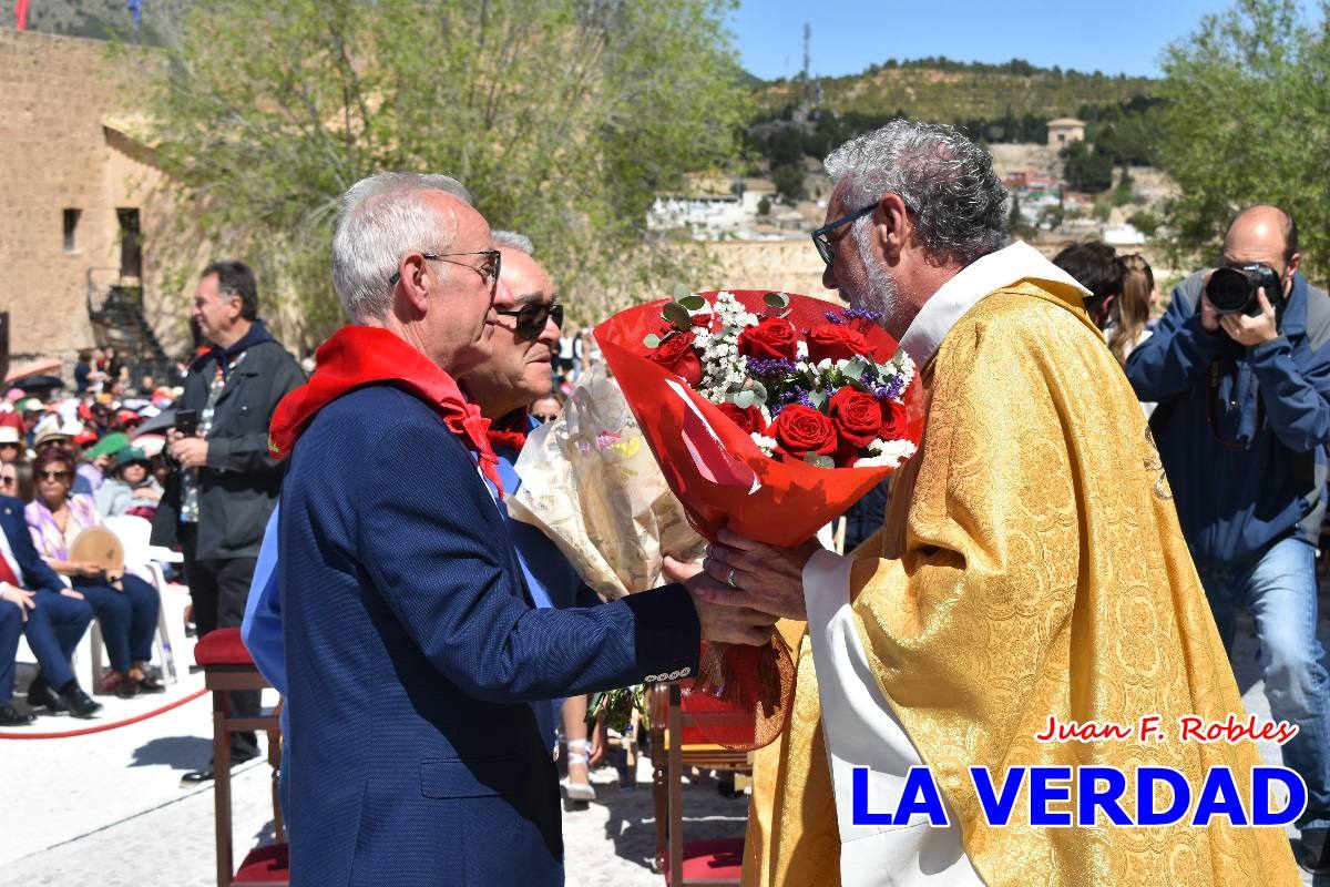 Flores de las peñas caballistas para la Vera Cruz en Caravaca