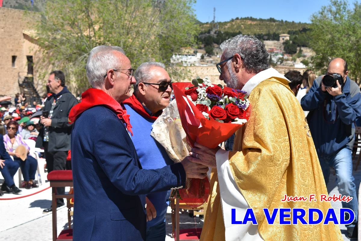 Flores de las peñas caballistas para la Vera Cruz en Caravaca