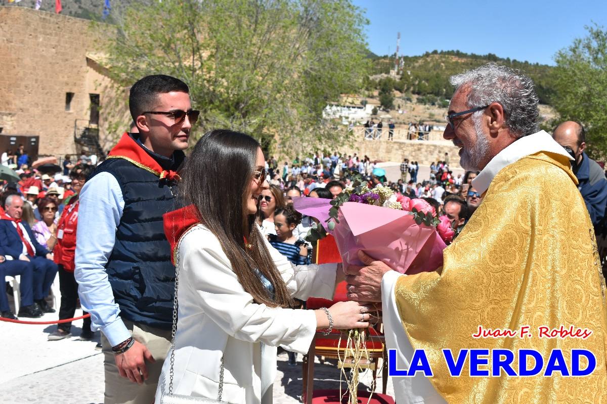 Flores de las peñas caballistas para la Vera Cruz en Caravaca