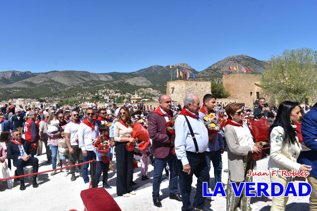 Flores de las peñas caballistas para la Vera Cruz en Caravaca