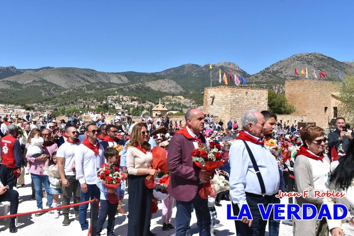 Flores de las peñas caballistas para la Vera Cruz en Caravaca