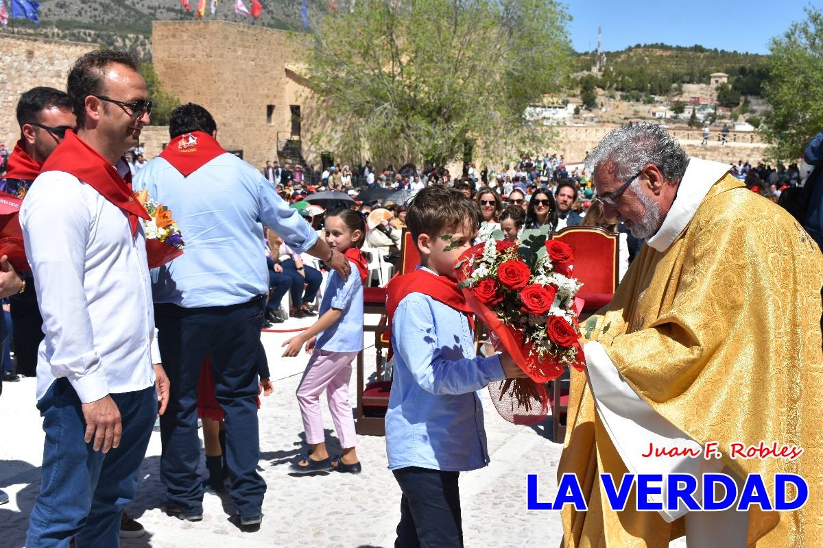 Flores de las peñas caballistas para la Vera Cruz en Caravaca
