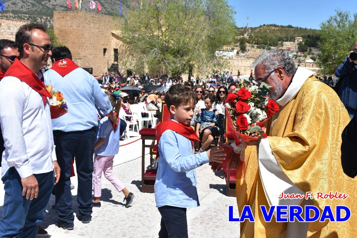 Flores de las peñas caballistas para la Vera Cruz en Caravaca