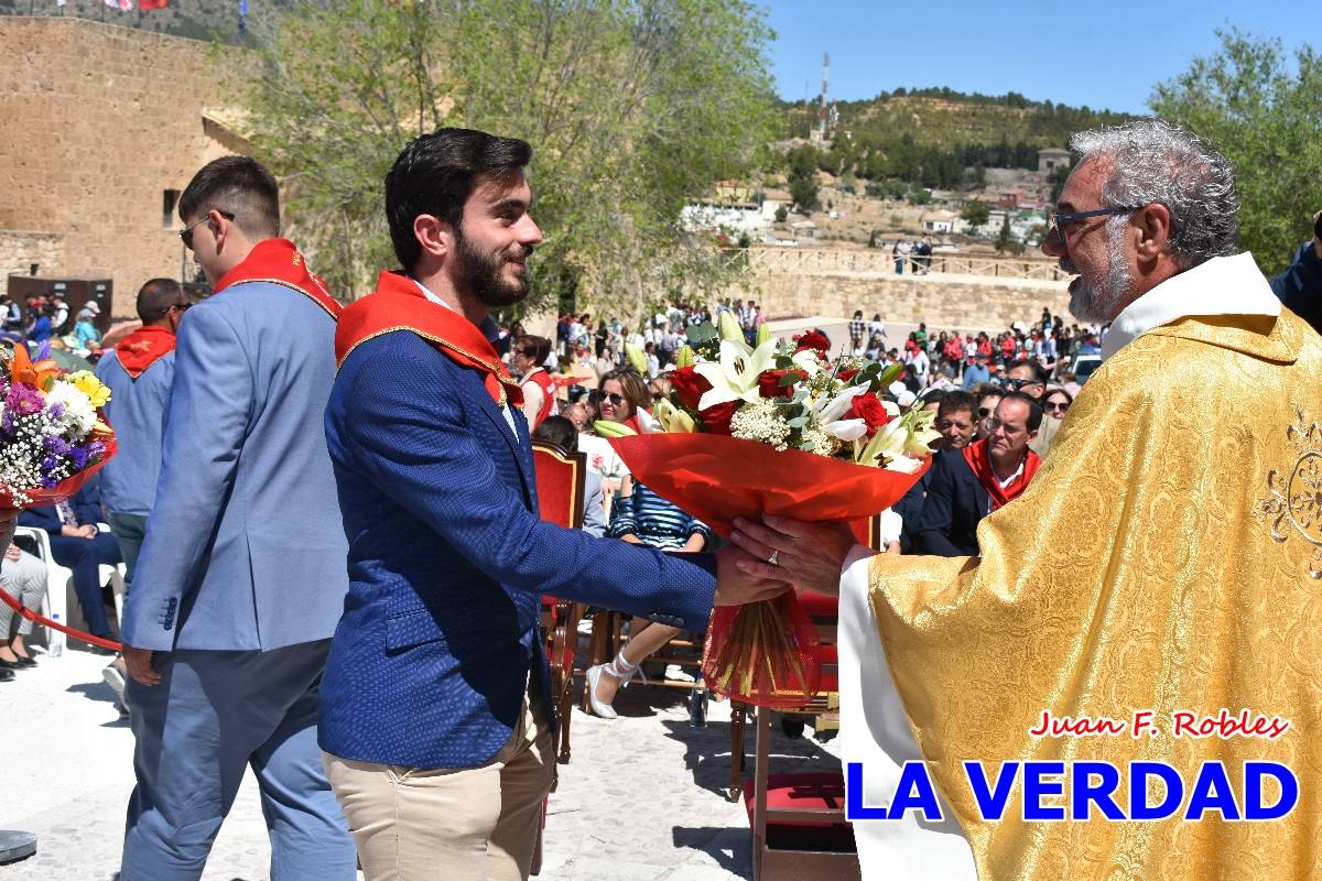 Flores de las peñas caballistas para la Vera Cruz en Caravaca