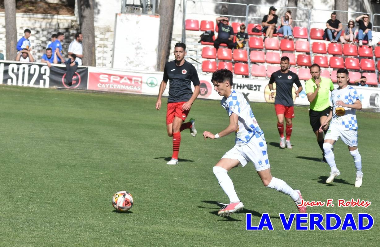 El Caravaca saca músculo frente al Racing Murcia