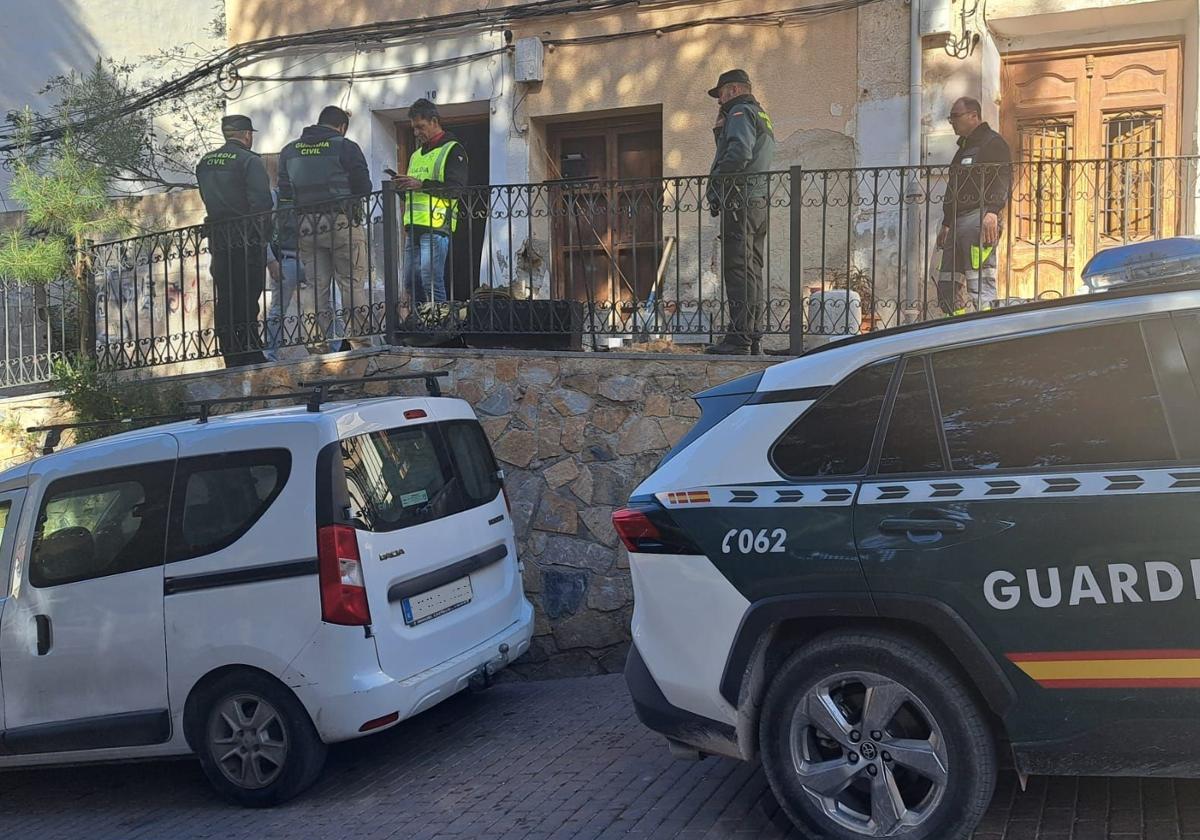 Una redada en Cieza se salda con cuatro detenidos y 200 plantas de marihuana incautadas