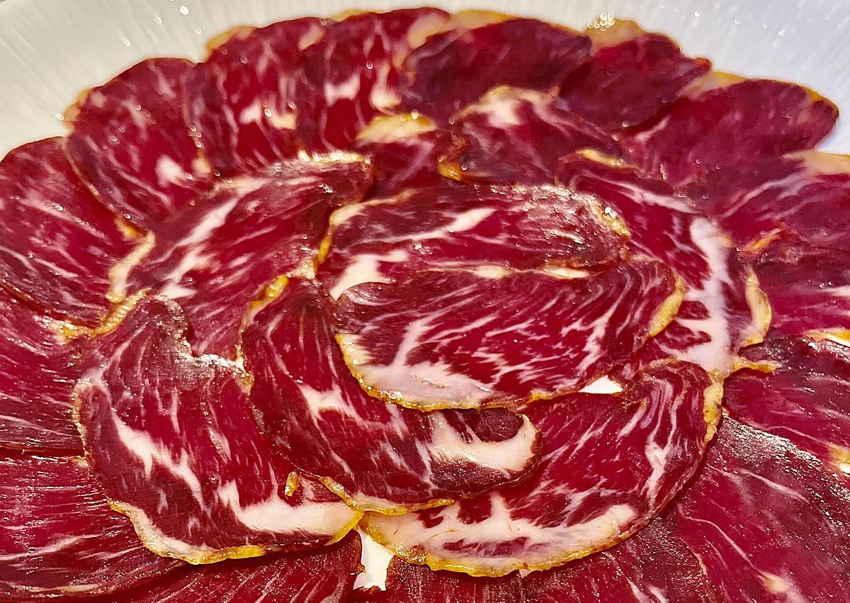 Imagen secundaria 1 - La Pilar, chuletón y chistorra