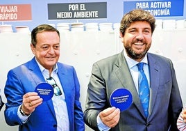 José María Albarracín y Fernando López Miras, el año pasado, en un acto a favor del Corredor Mediterráneo.