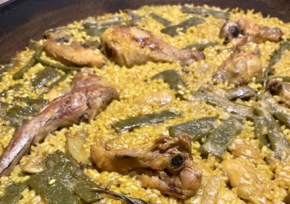 Imagen principal - Cuatro sitios para comer muy bien en una escapada a Valencia