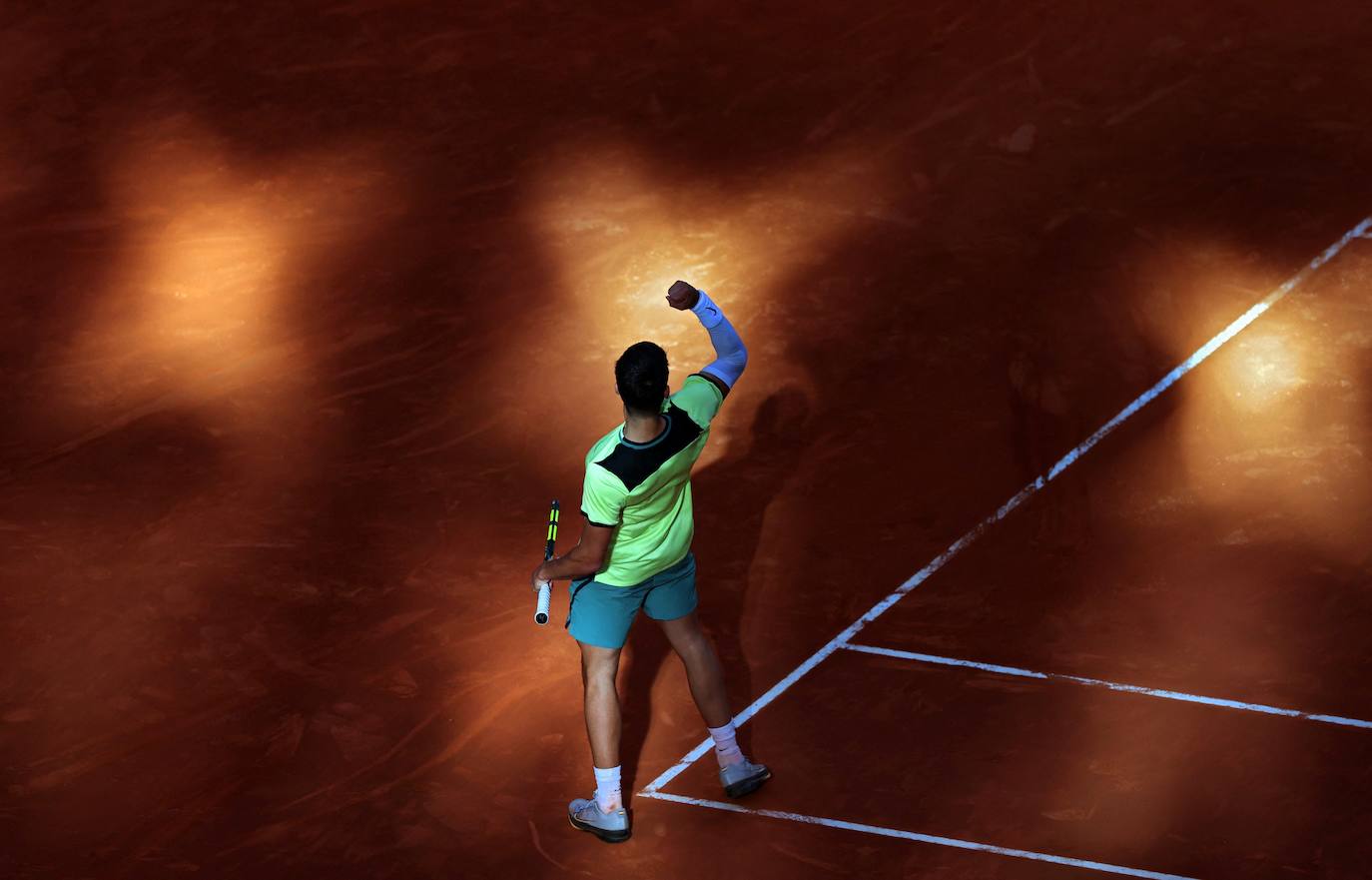 Las imágenes del partido entre Alcaraz y Struff en el Mutua Madrid Open