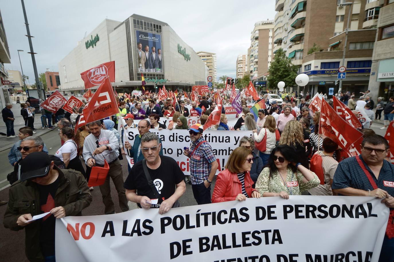 Manifestación del 1 de Mayo del 2024 en Murcia, en imágenes