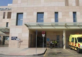 Puerta de Urgencias del hospital Santa Lucía de Cartagena, en una imagen de archivo.