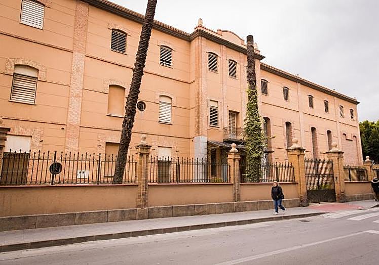 Estado en el que se encuentra el antiguo asilo de Orihuela.