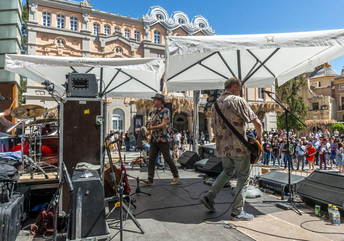 Las actividades del Warm Up, este sábado, por el centro de Murcia.