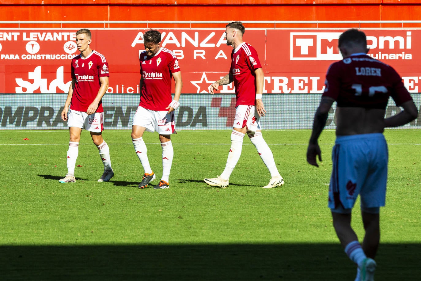 La derrota del Real Murcia frente al Castellón, en imágenes