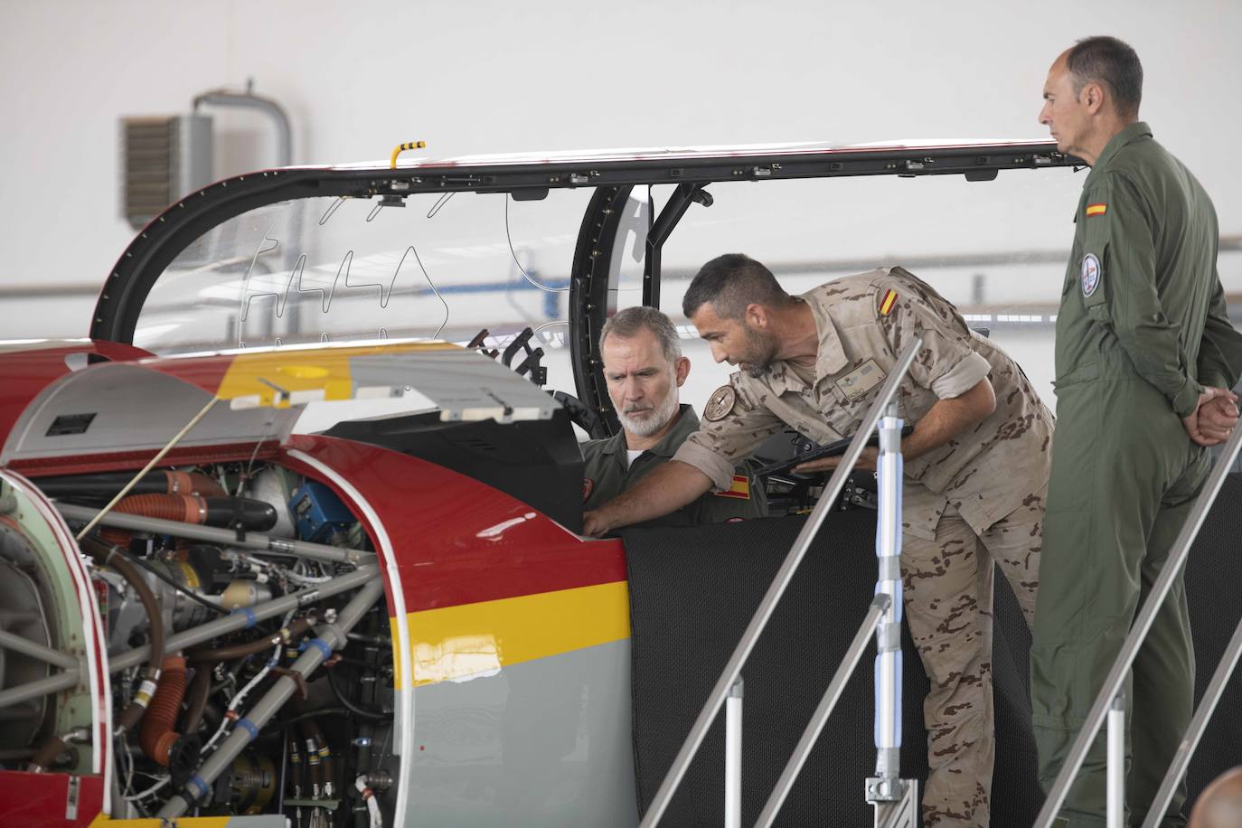 La visita del Rey Felipe VI a la Academia General del Aire, en imágenes