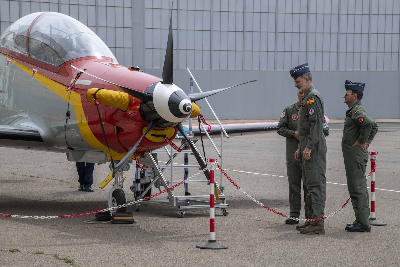 La visita del Rey Felipe VI a la Academia General del Aire, en imágenes