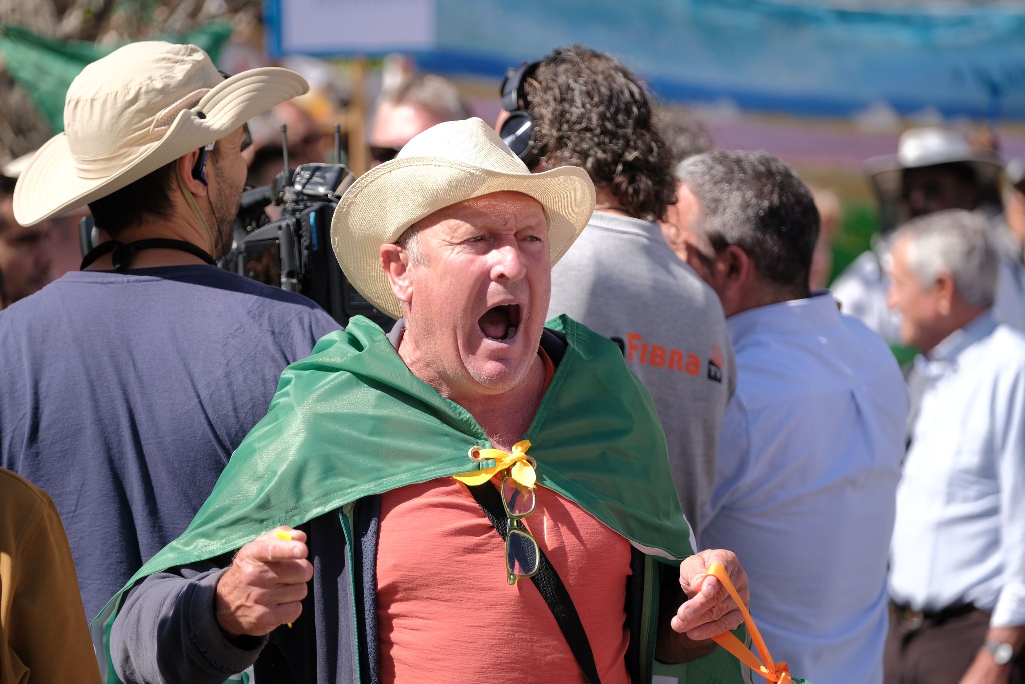 Las imágenes de la protesta de los vecinos de San Miguel de Salinas en Alicante