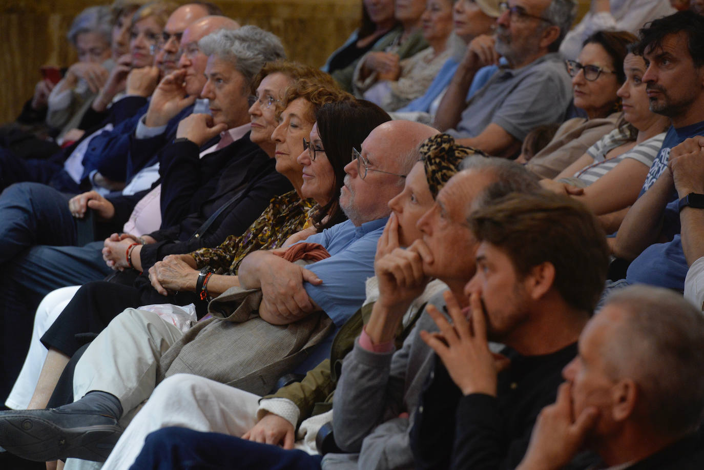Las imágenes de Andrés Trapiello en el Aula de Cultura de LA VERDAD