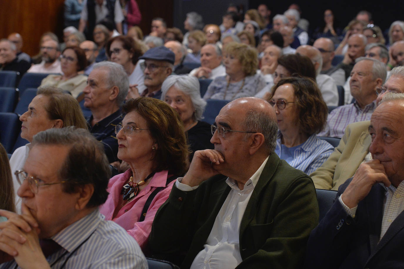 Las imágenes de Andrés Trapiello en el Aula de Cultura de LA VERDAD