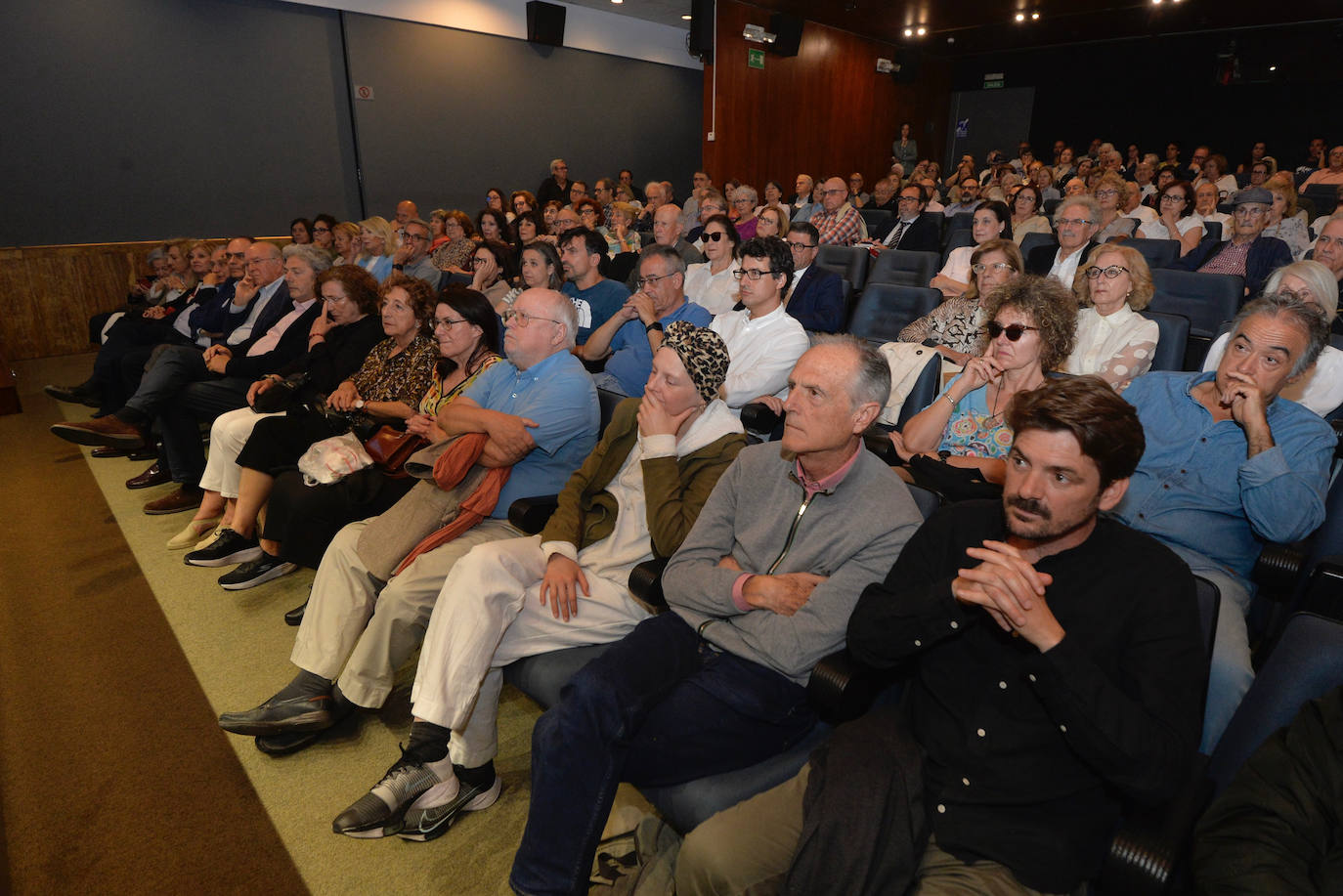 Las imágenes de Andrés Trapiello en el Aula de Cultura de LA VERDAD
