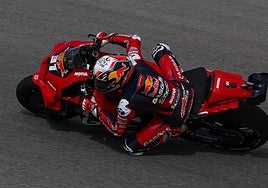 Pedro Acosta durante una carrera en una imagen de archivo.