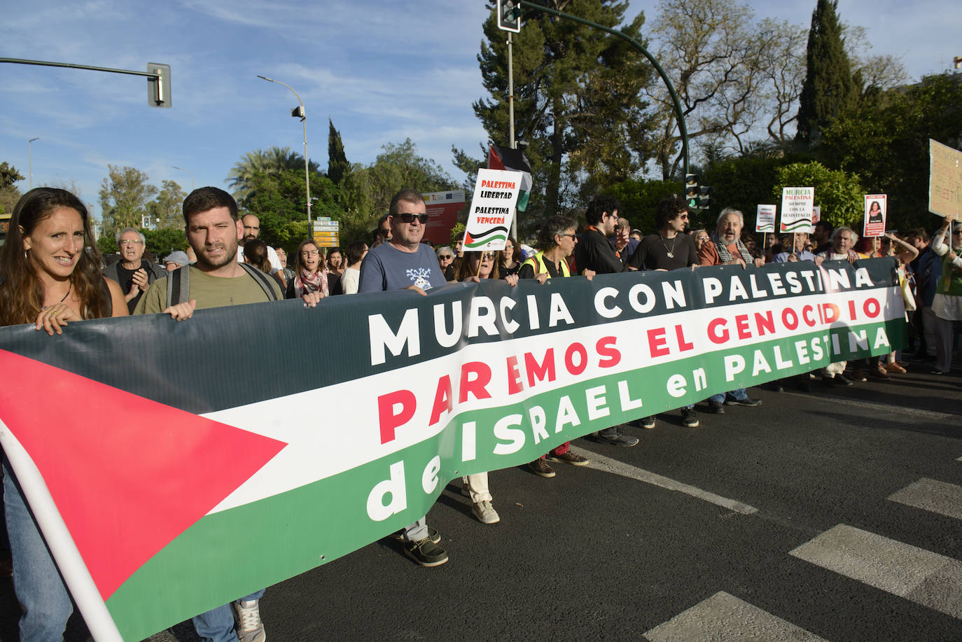 Las imágenes de la concentración en Murcia contra «el genocidio» en Rafah