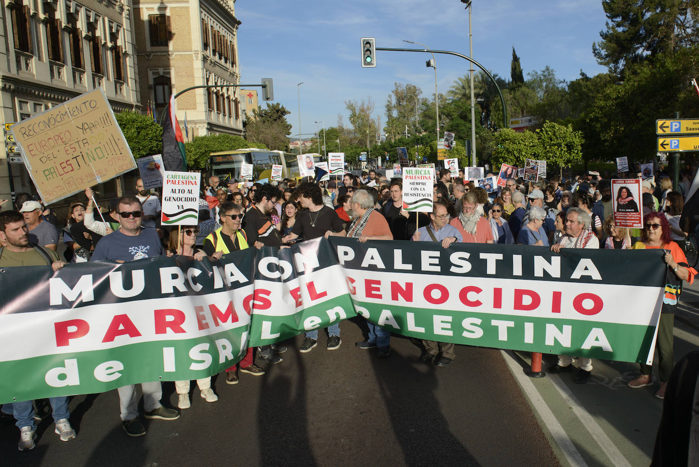 Las imágenes de la concentración en Murcia contra «el genocidio» en Rafah