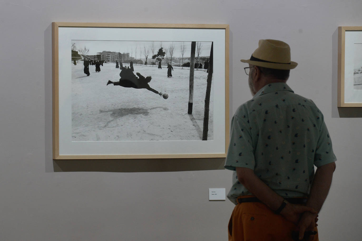 Las imágenes de la exposción de Ramón Masats en el Archivo General de la Región de Murcia