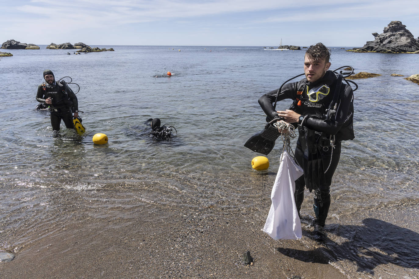 Prácticas de buceo en Cabo de Palos, en imágenes