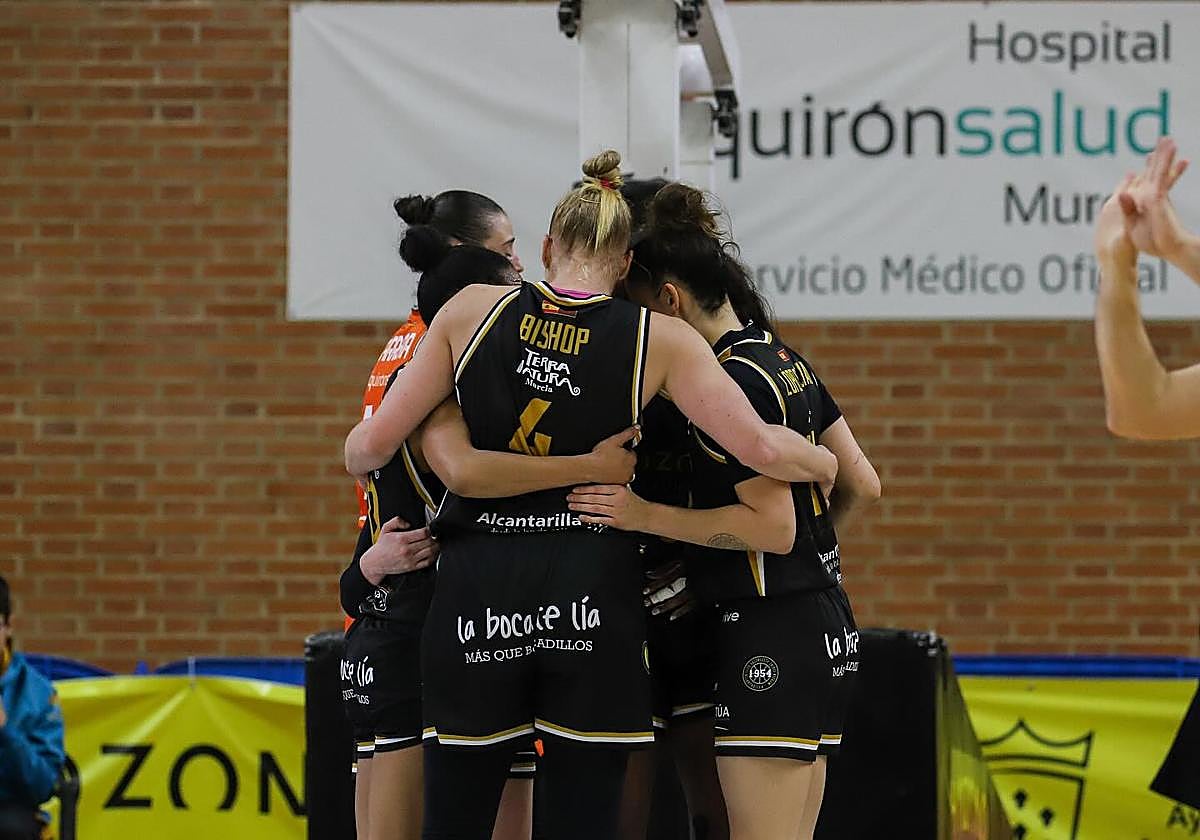 Quirónsalud Murcia, hospital de referencia del club de baloncesto femenino Hozono Global Jairis por tercer año consecutivo