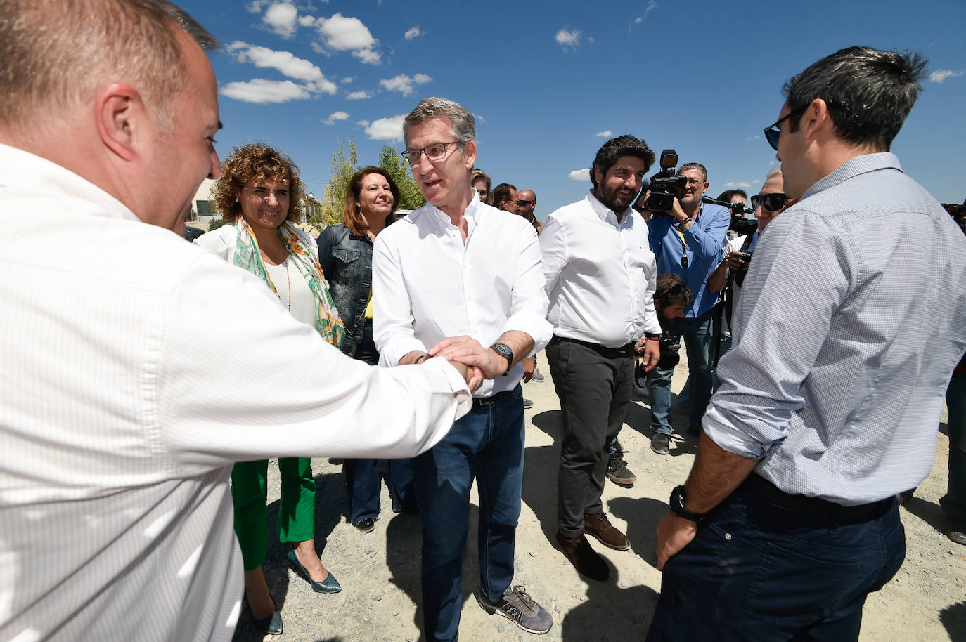 La visita de Núñez Feijóo a Cieza, en imágenes