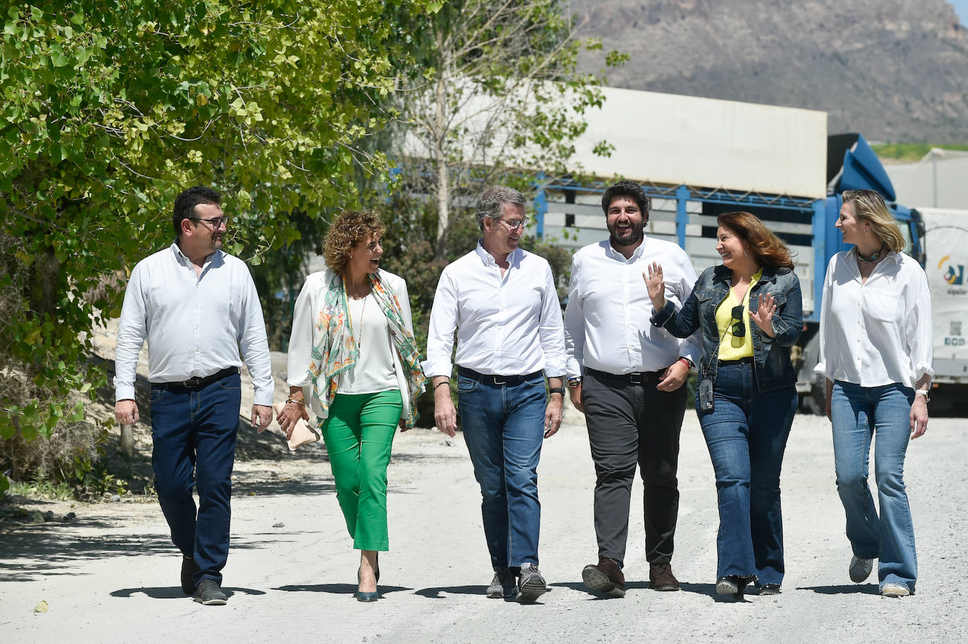 La visita de Núñez Feijóo a Cieza, en imágenes