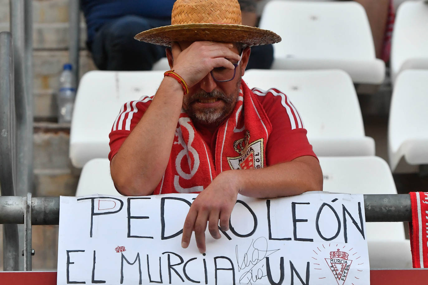 El empate del Real Murcia frente al Mérida, en imágenes