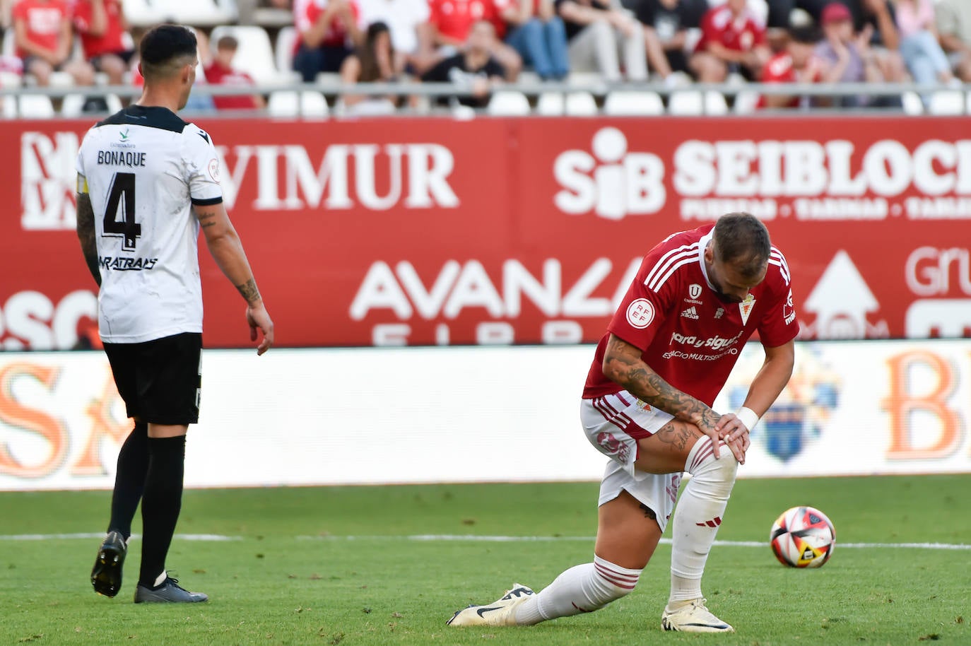 El empate del Real Murcia frente al Mérida, en imágenes