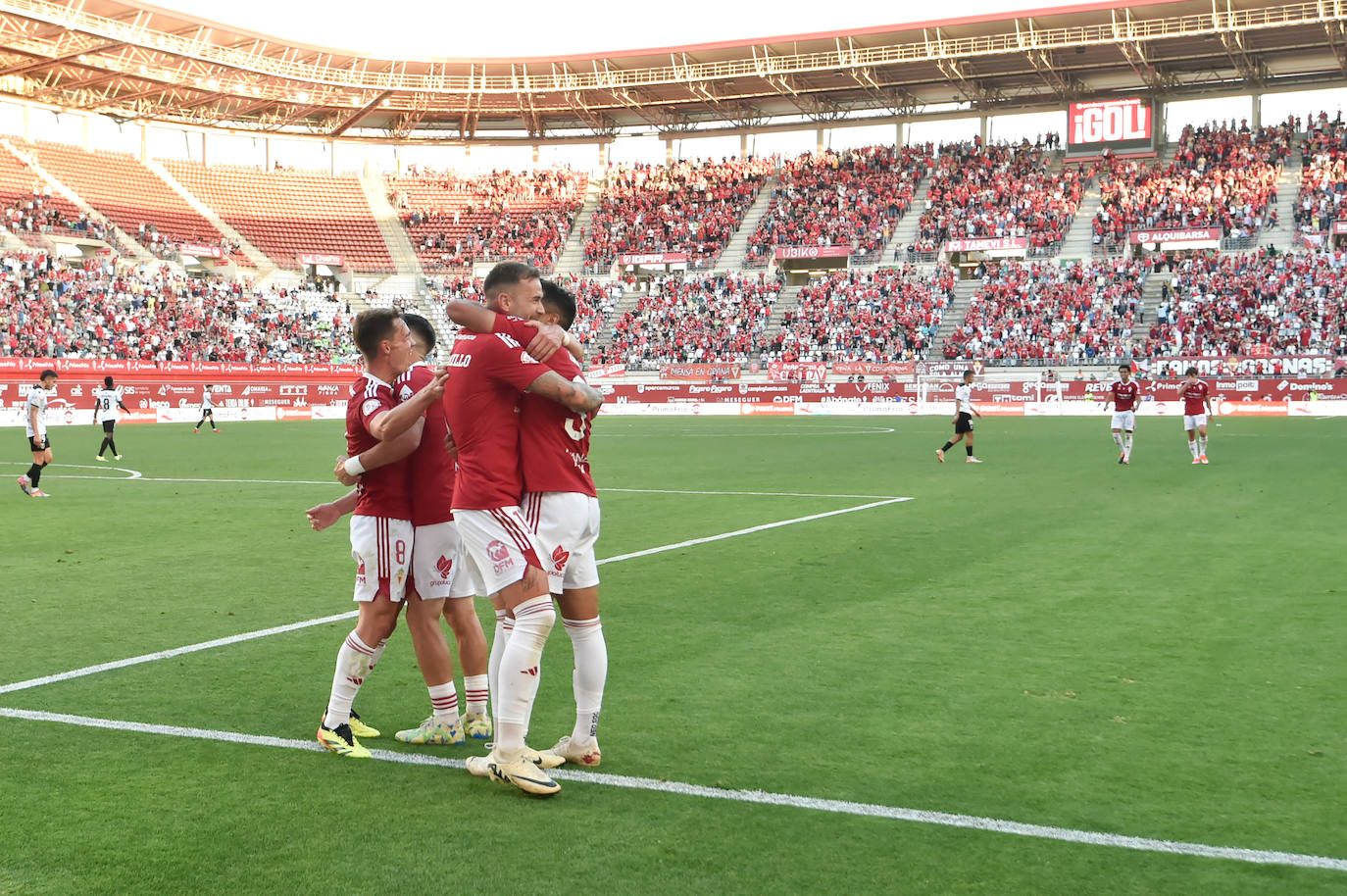 El empate del Real Murcia frente al Mérida, en imágenes
