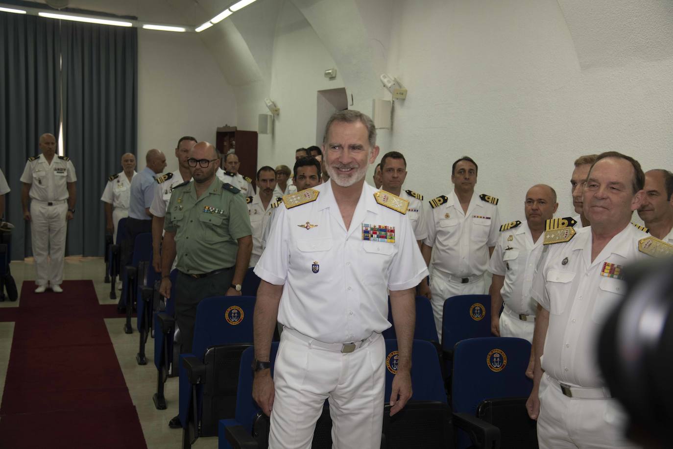 La visita del Rey Felipe VI a la Fuerza de Acción Marítima en Cartagena, en imágenes
