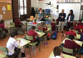 Los alumnos del CEIP Cierva Peñafiel de Murcia durante un examen.