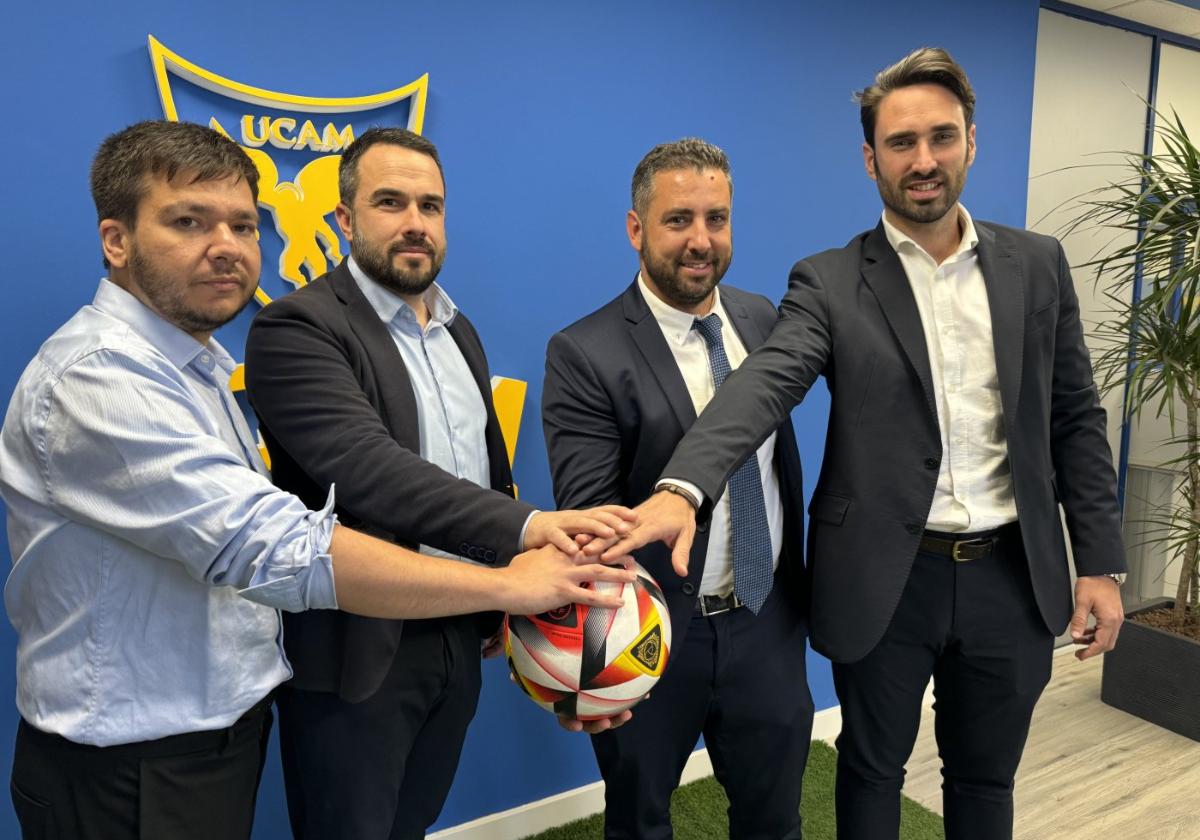 La nueva dirección deportiva del UCAM, con Álvaro Muñoz al frente, echa a andar