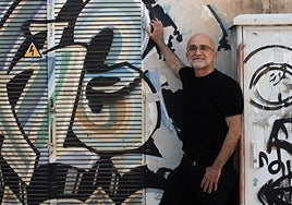 El profesor y escritor Jesús Núñez Perea, en la pedanía murciana de Santo Ángel.