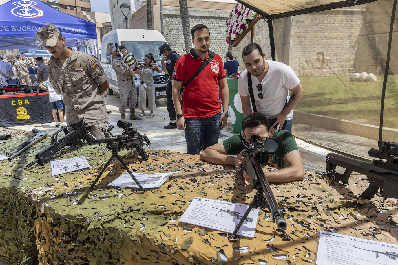 El Día de las Fuerzas Armadas este sábado en Cartagena, en imágenes