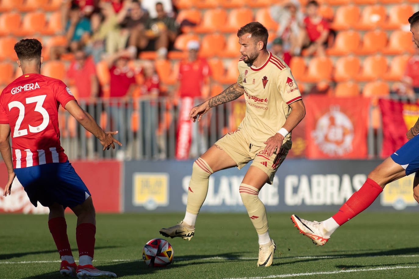 La derrota del Real Murcia frente al Atleti B, en imágenes