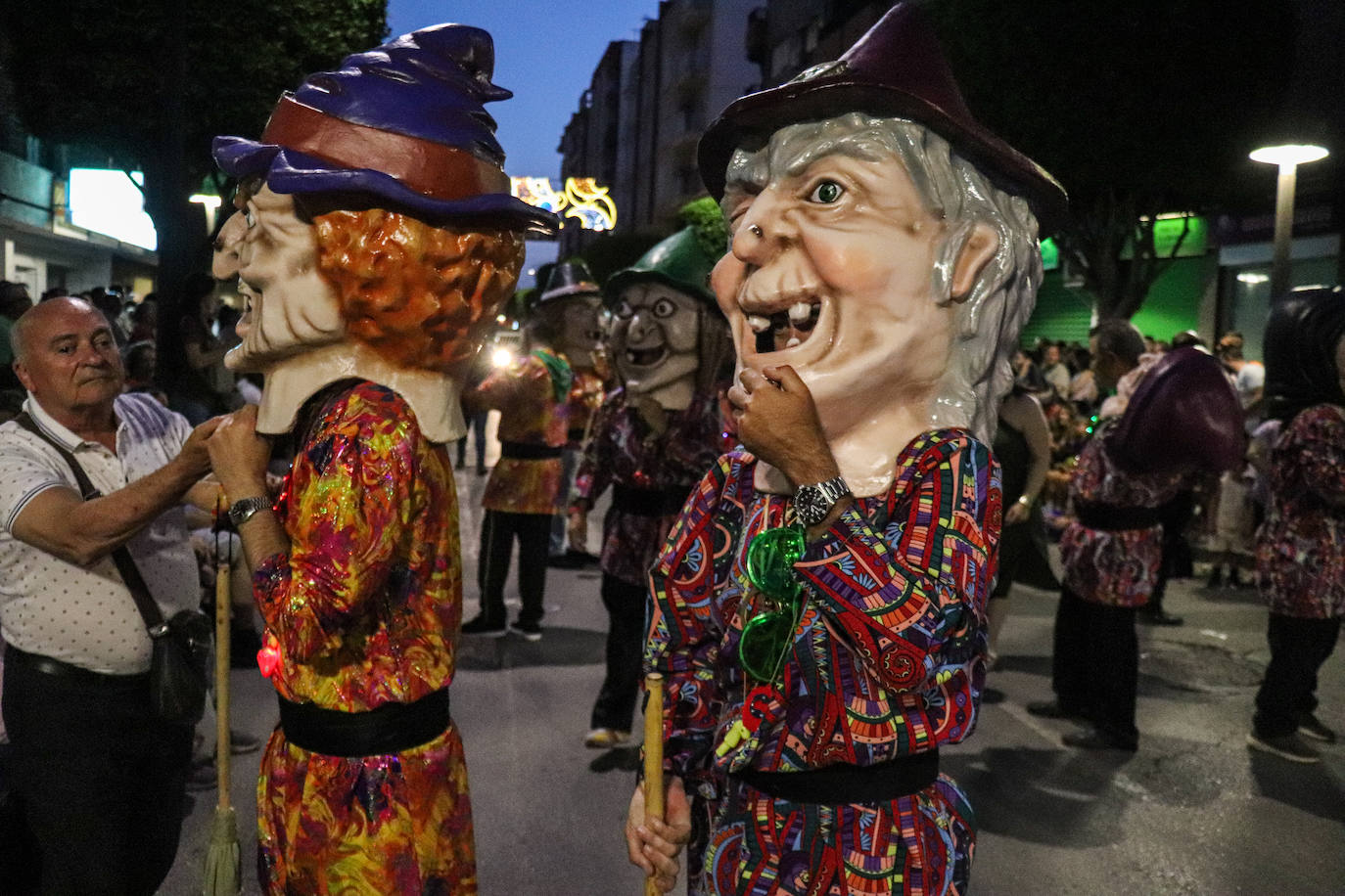 Juguetes en Alcantarilla y Quema de la Bruja