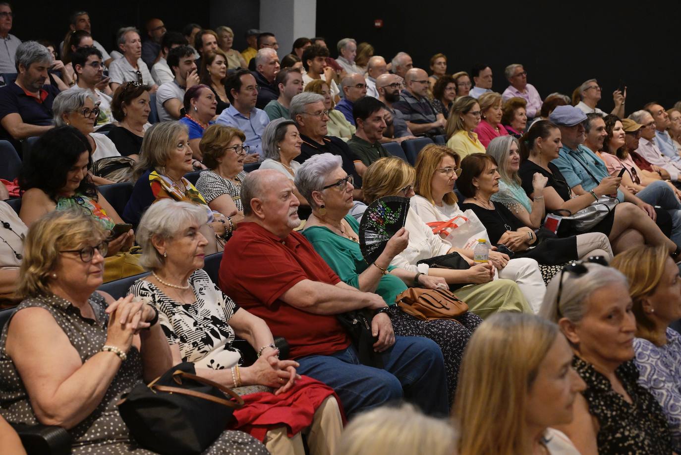 En imágenes, Pérez-Reverte participa en el encuentro &#039;Literatura y aventura&#039;