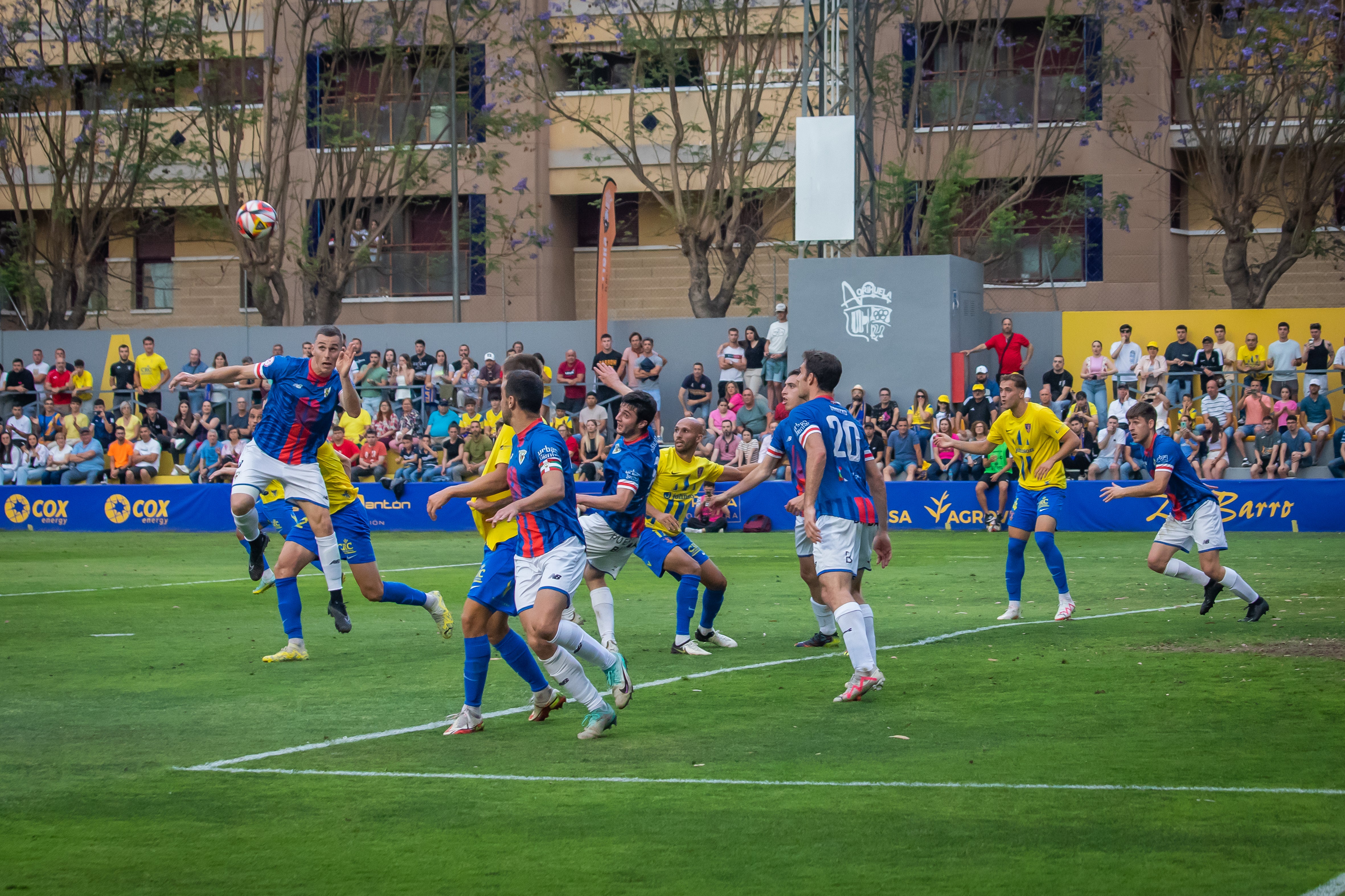 Las imágenes del partido entre el Orihuela y el Barakaldo en Los Arcos