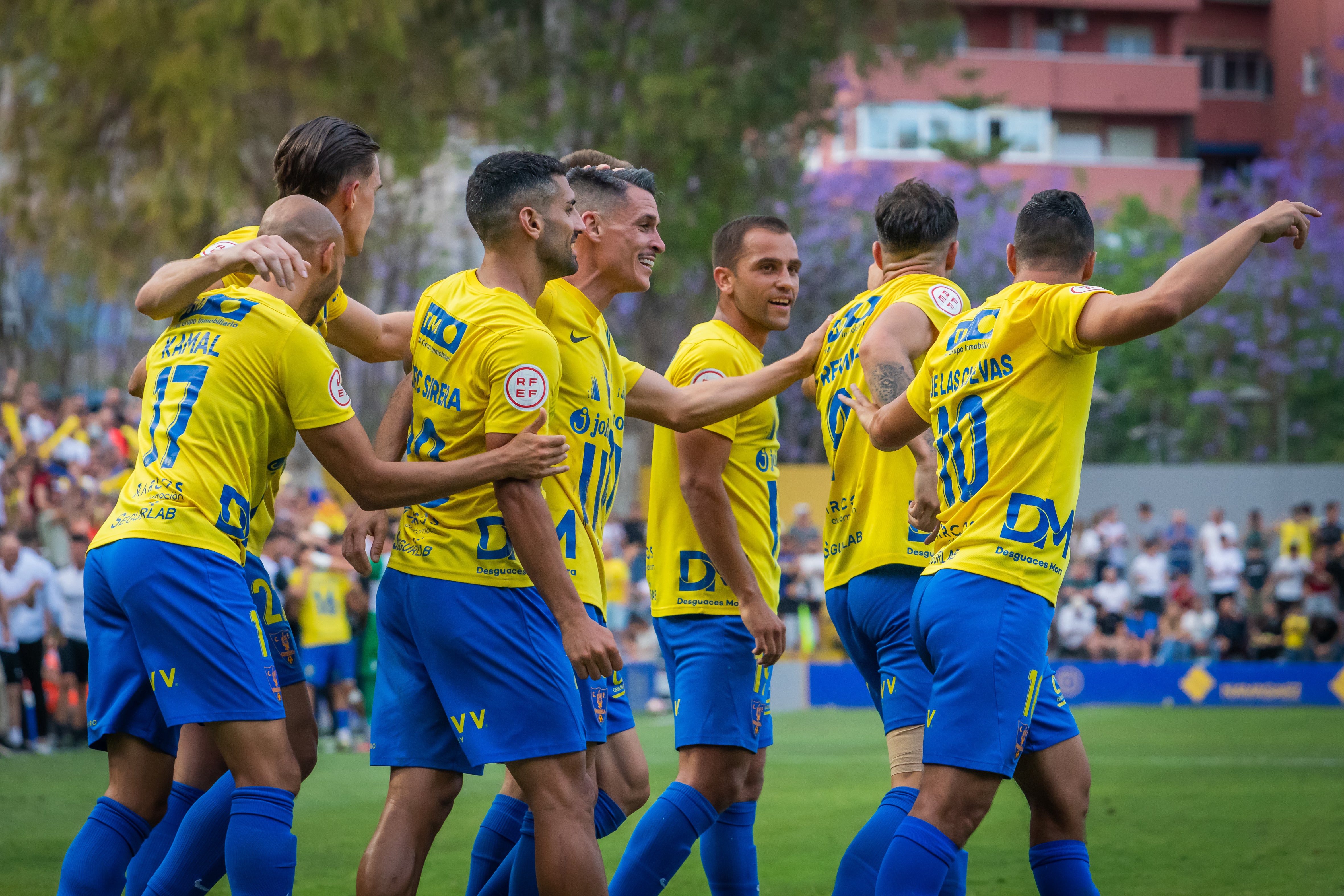 Las imágenes del partido entre el Orihuela y el Barakaldo en Los Arcos