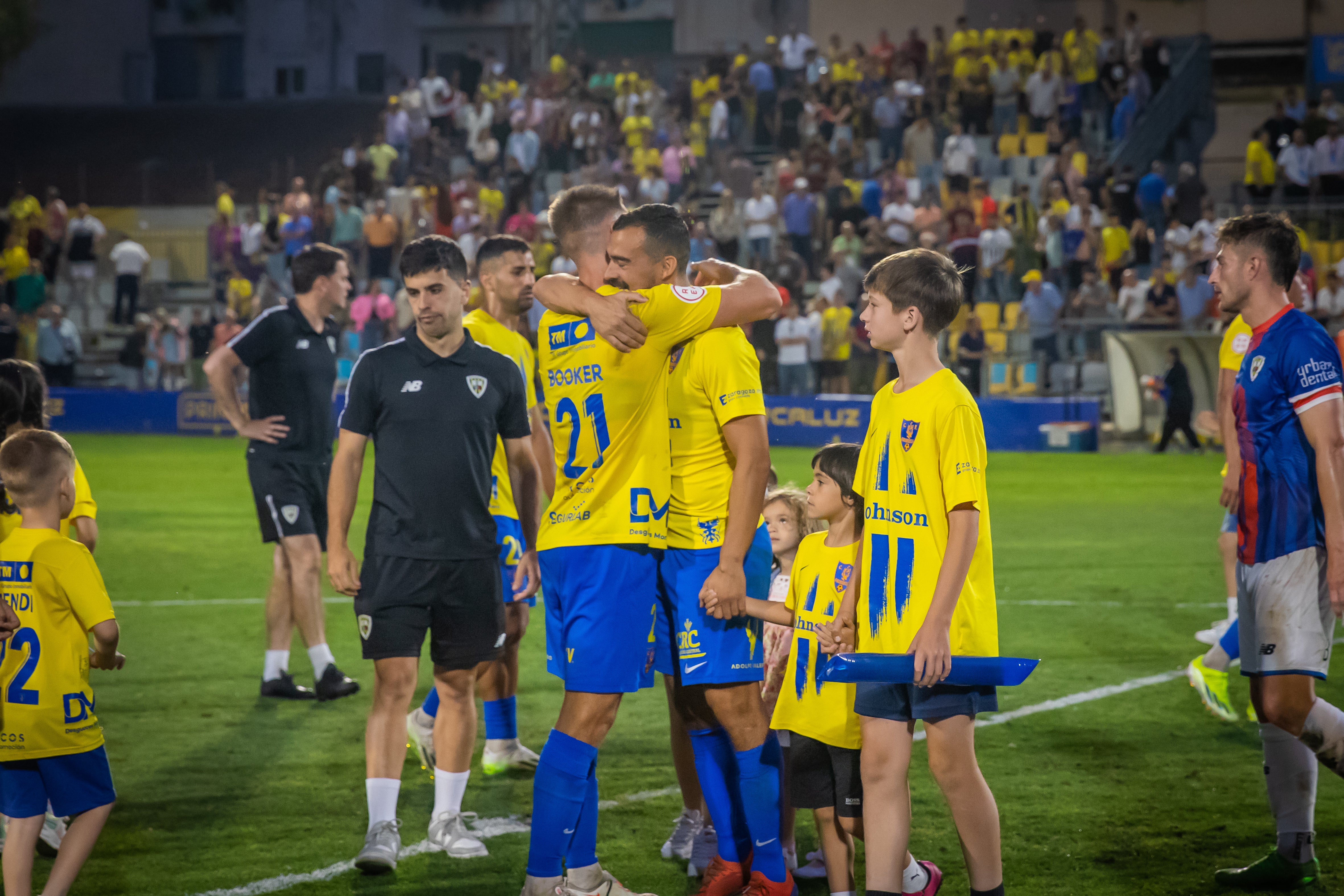 Las imágenes del partido entre el Orihuela y el Barakaldo en Los Arcos