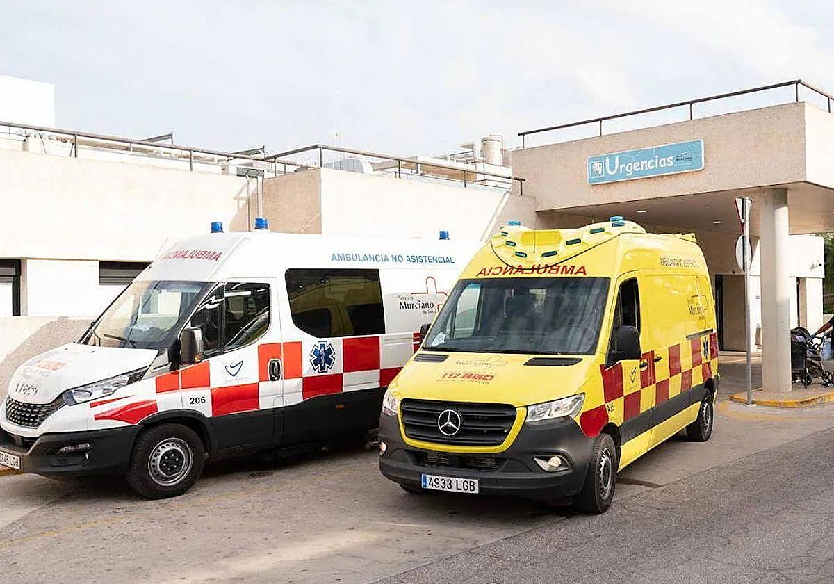 Entrada de Urgencias del hospital Rafael Méndez de Lorca, en imagen de archivo.